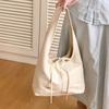 Niche Commuter Women'S Bag Versatile Casual Bag Method Bow Large Capacity Shoulder Armpit Tote Bag