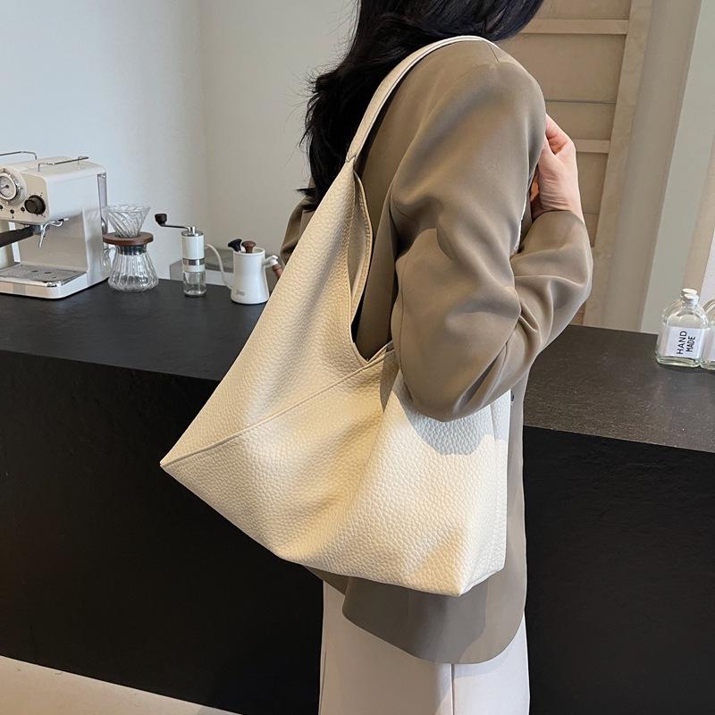 

2024 Women s Retro Commuting Tote: Versatile, Large-Capacity Shoulder Bag for Autumn/Winter білий