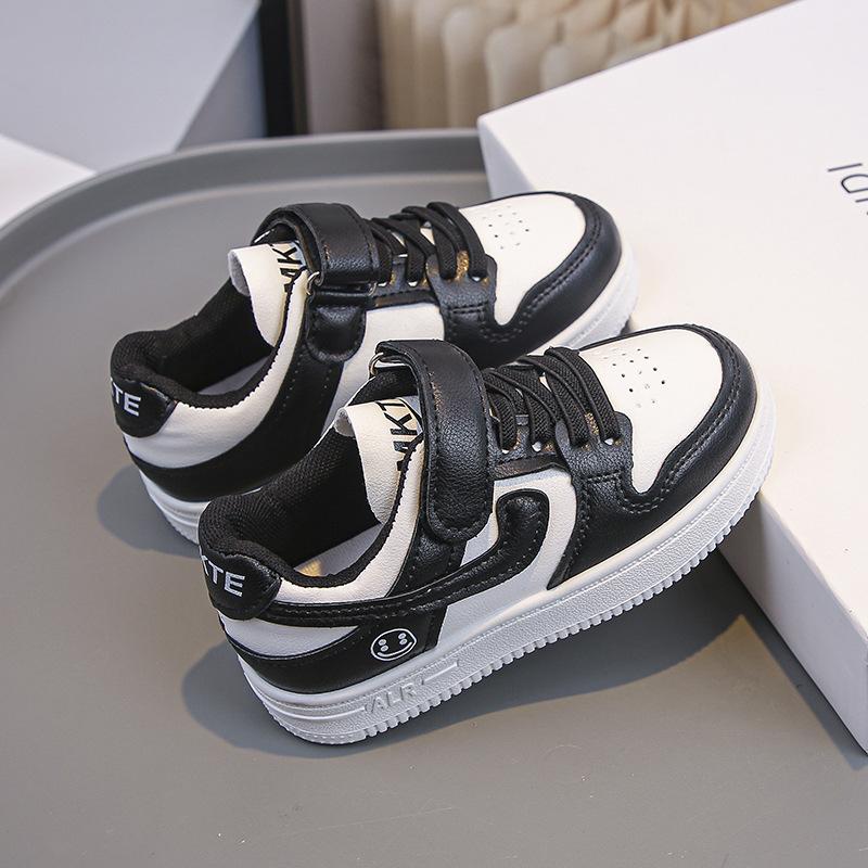 

Модная спортивная обувь для мальчиков и девочек, уличная повседневная обувь с низким верхом, универсальные панда-кеды на мягкой подошве, кеды для скейтборда 37 inner length (22.5CM)