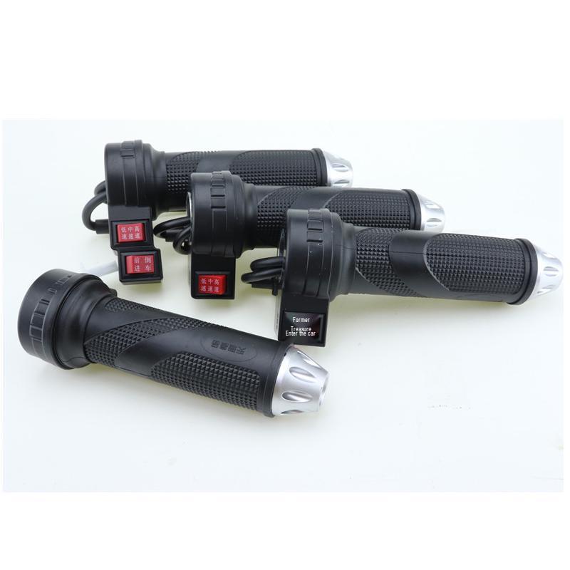 Accelerator Electric Universal Multifuncțional pentru Vehicule Electrice: Viteză inversă în trei trepte, Mâner rotativ pentru modificarea accelerației triciclului.
