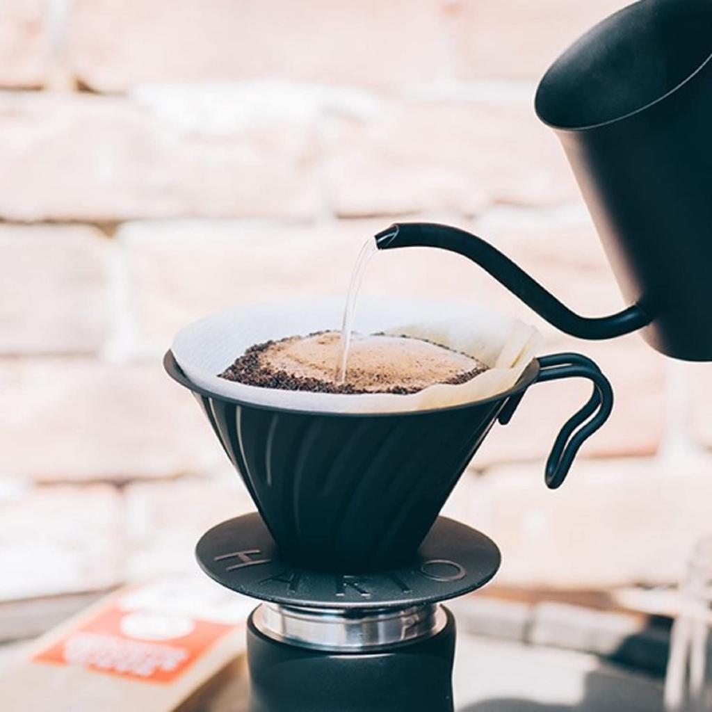 HARIO V60 Metal Coffee Dripper Coffee Drip for 1 To 4 Cups Matte Black VDMR-02-MB