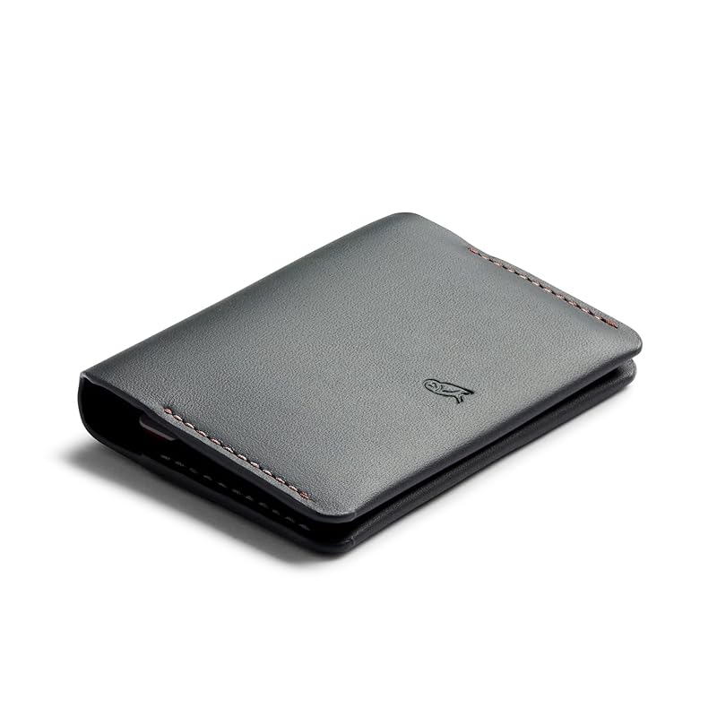 

[Bellroy] Under Cover thin leather card case mini wallet card holder Smooth insertion and removal Can store folded banknotes - Everglade
