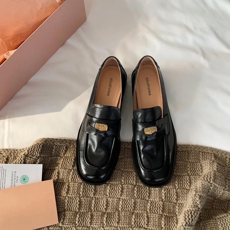 

Shoes Square Round Head British Small Gold Coin One Pedal Lazy Small Leather Shoes 35 чёрный