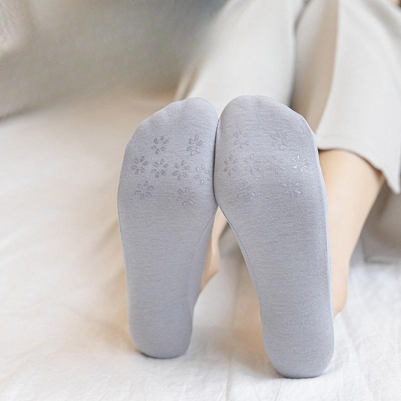 Women's Ice Silk Boat Socks, Cotton Sole, Low Top, Shallow Top, Invisible Socks, Sweat-absorbing, Anti-slip, Non-dropping Heel Short Socks