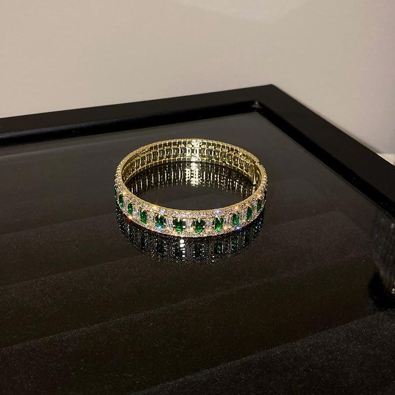 Trendy Inlaid Zirconia Open Bangle: Retro Korean Temperament Bracelet