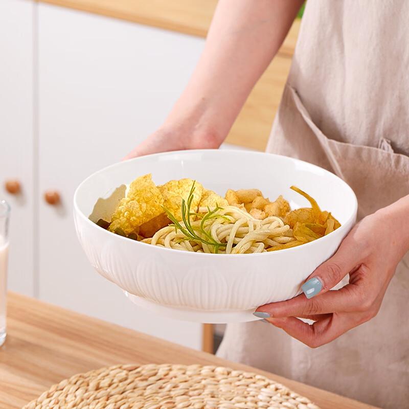 ZISIZ 9-inch Embossed Lotus Soup Bowl