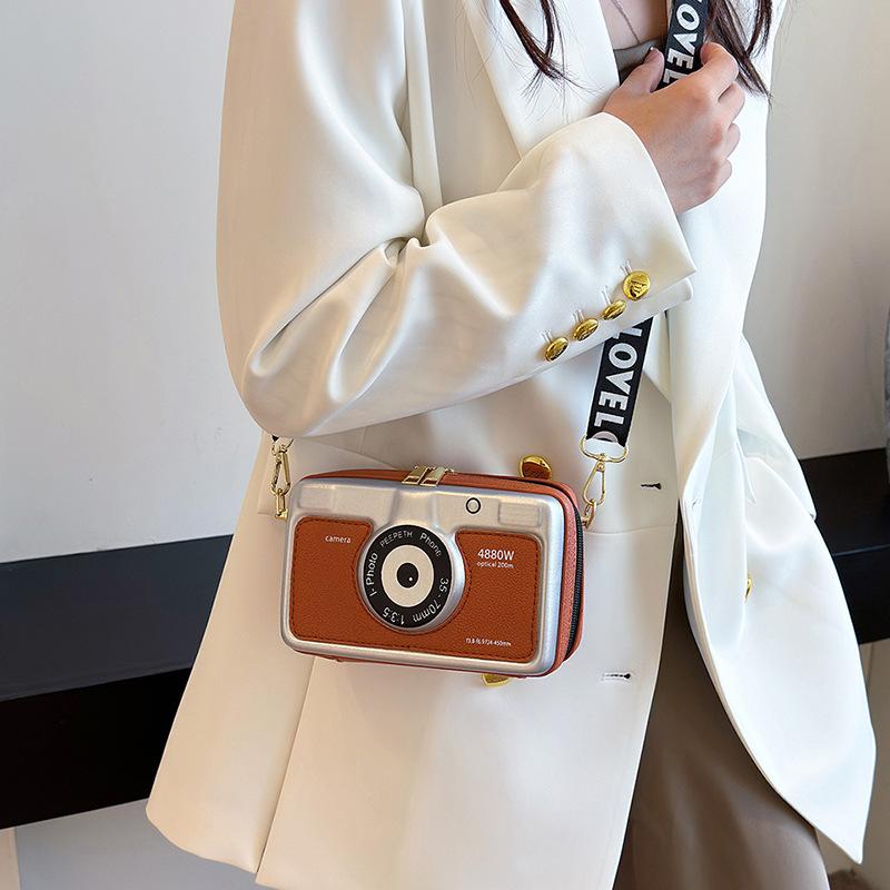 Personalized Trend Backpack Women 2025 New Fashion Retro Shoulder Bag Niche Design Versatile Women's Bag