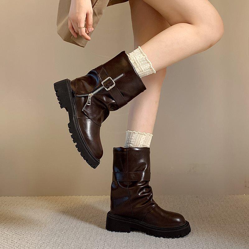 Wasteland boots feel belt buckle new wind pants tube short boots women's pile large size fashion pleated autumn and winter boots leather boots