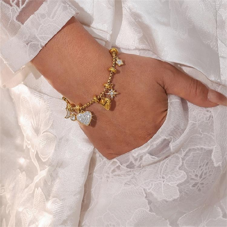 Women's Heart Charm Bracelet In 18k Gold Plated Sturdy Stainless Steel Adorned with Stylish Zircon Materials Use