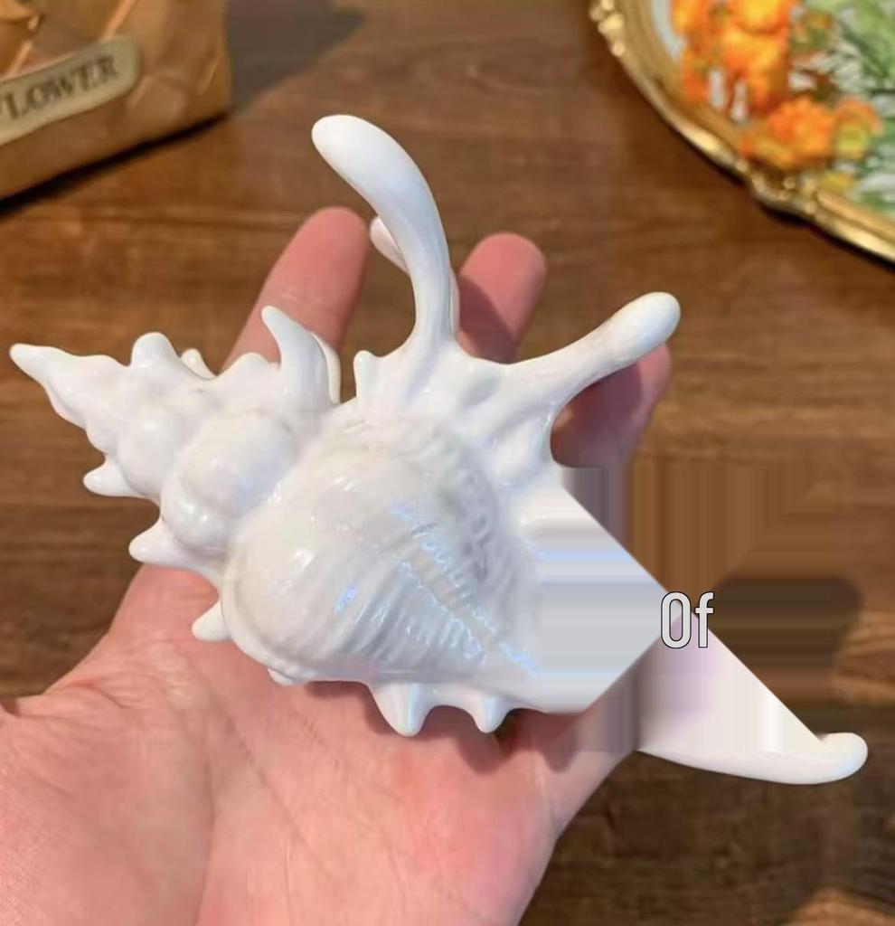 Summer Beach Seashell Claw Hair Clip: Ocean Style Shark Accessory