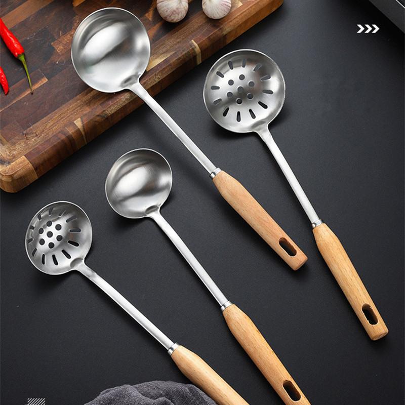 1pc Stainless Steel Soup Spoon Colander with Wooden Handle Large Porridge Spoons Strainer Skimmer Kitchen Cooking Utensils