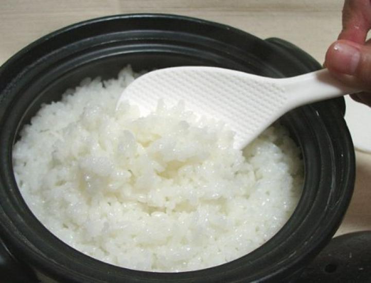 Fluffy Rice Yokkaichi Bankoyaki In Cooker, 2-cup Capacity, Double-lidded, (Made Japan) [Authentic 2-cup Capacity]