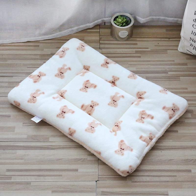 Four Seasons Universal Pet Mat: Rabbit, Cat, Dog Sleeping Pad
