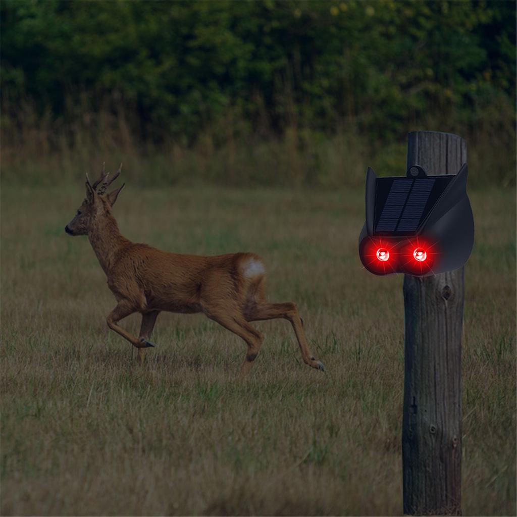 Solar Animal Repeller with Intense Red Warning Light Pest Control Device Plastic Texture Suitable for Orchards and Yards