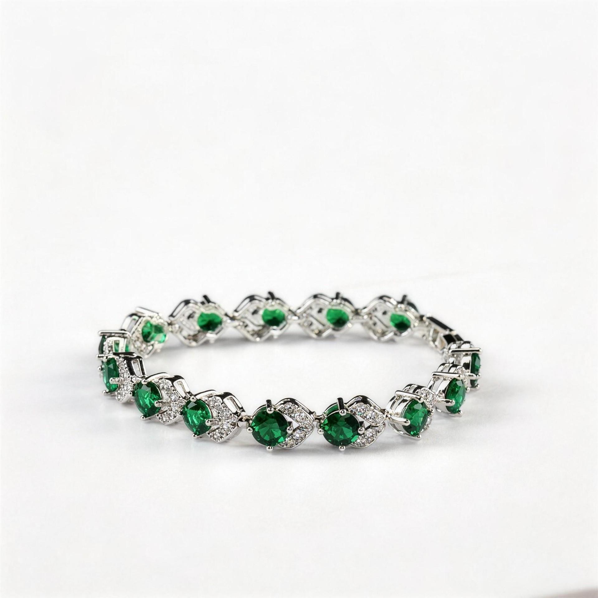 

2026 European and American Gold-plated Zircon Bracelet Versatile Niche High-end Crystal Bracelet Jewelry Emerald Jewelry 20CM