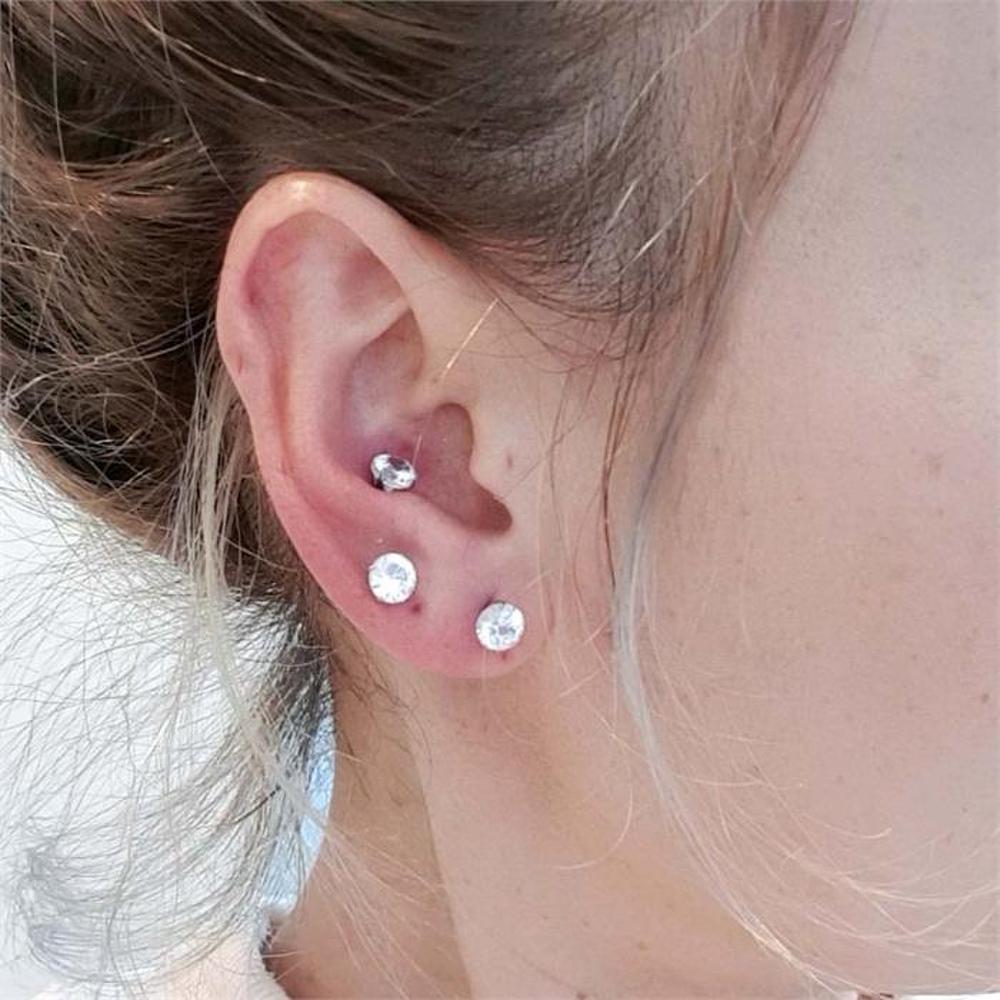 [Onm] Onm Cartilage Earrings 6mm Cubic Piercing (S9594152)