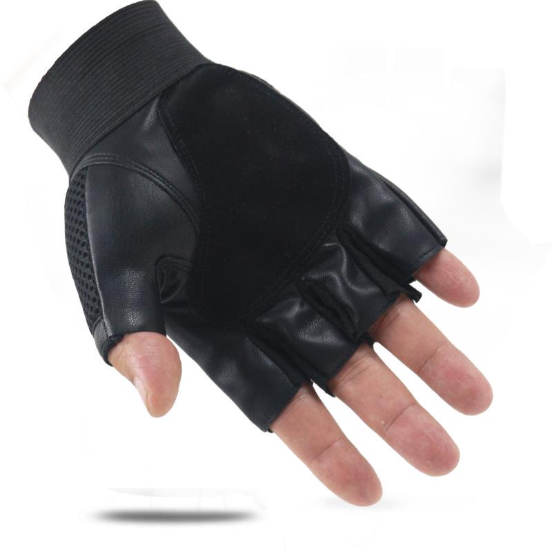 One Piece Men's Pirate Skull Tactical Cycling Gloves, Half Finger Faux Leather for Outdoor Use