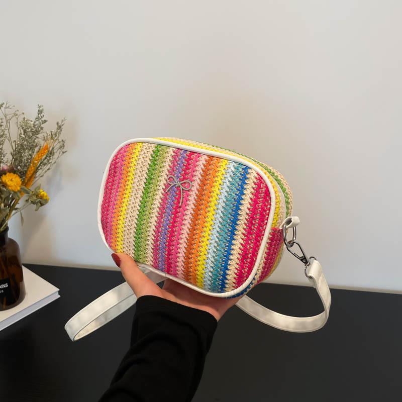 

2025 new women s bag rainbow braided clutch bag fashion small bag versatile shoulder messenger bag simple small square bag белый