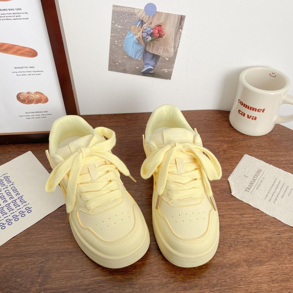 Pink thick baseplate shoes women's sports 2025 spring new chic niche design round head breathable student board shoes