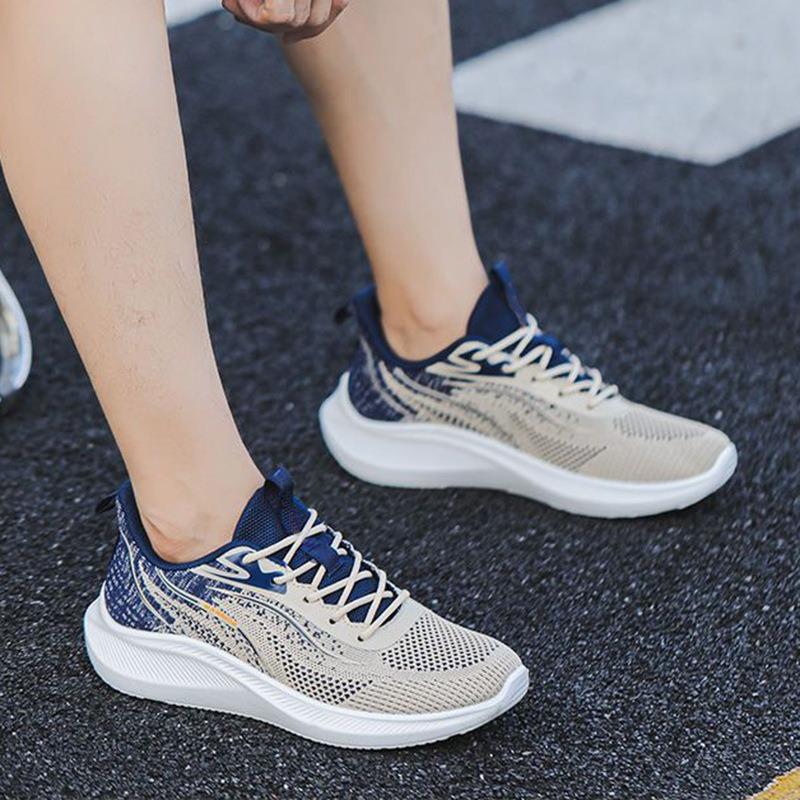 Men's Fly-woven Sneakers Spring and Autumn Light Shoes Fashion Casual Running Shoes Breathable Mesh Men's Shoes