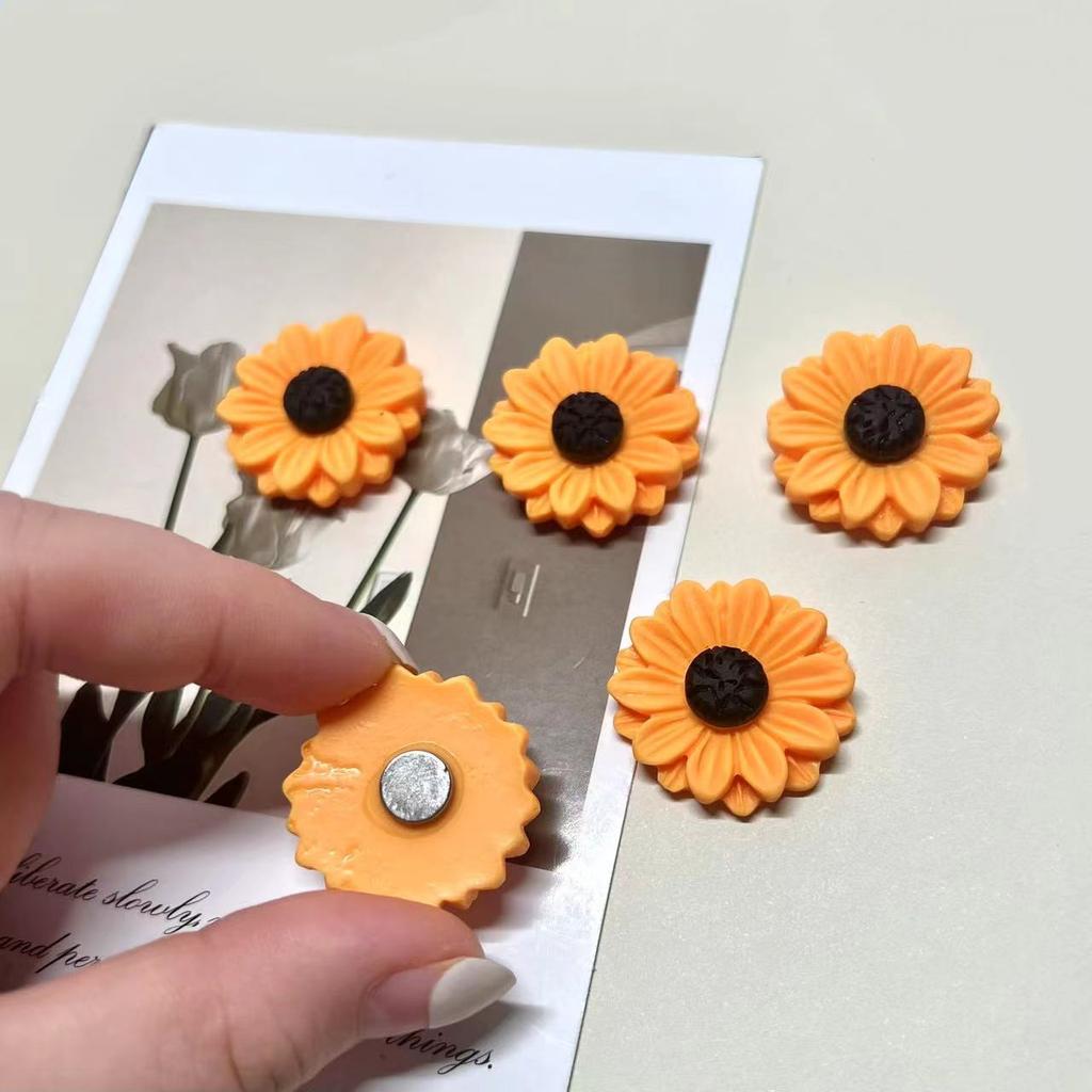 5pcs Resin Sunflower Magnet, Sturdy Kitchen & Fridge Magnet/Office Organizer, Suitable For Holiday Gifts And Home Decoration