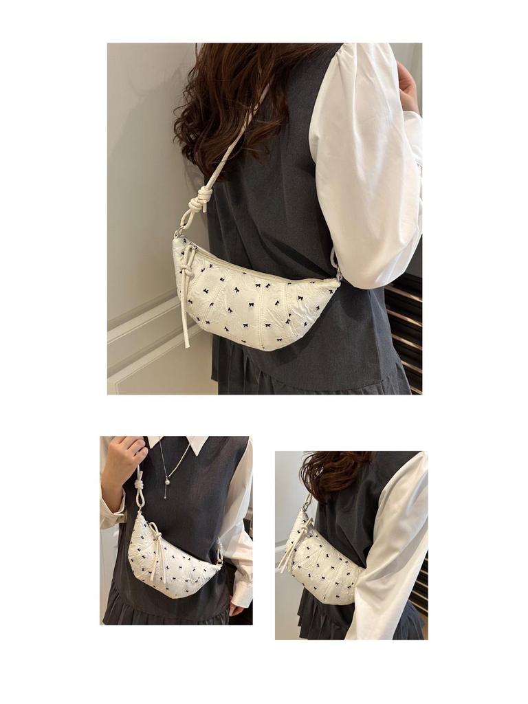 Trendy Women's Underarm Handbag - Casual, Cool, and Stylish Dumpling Bag