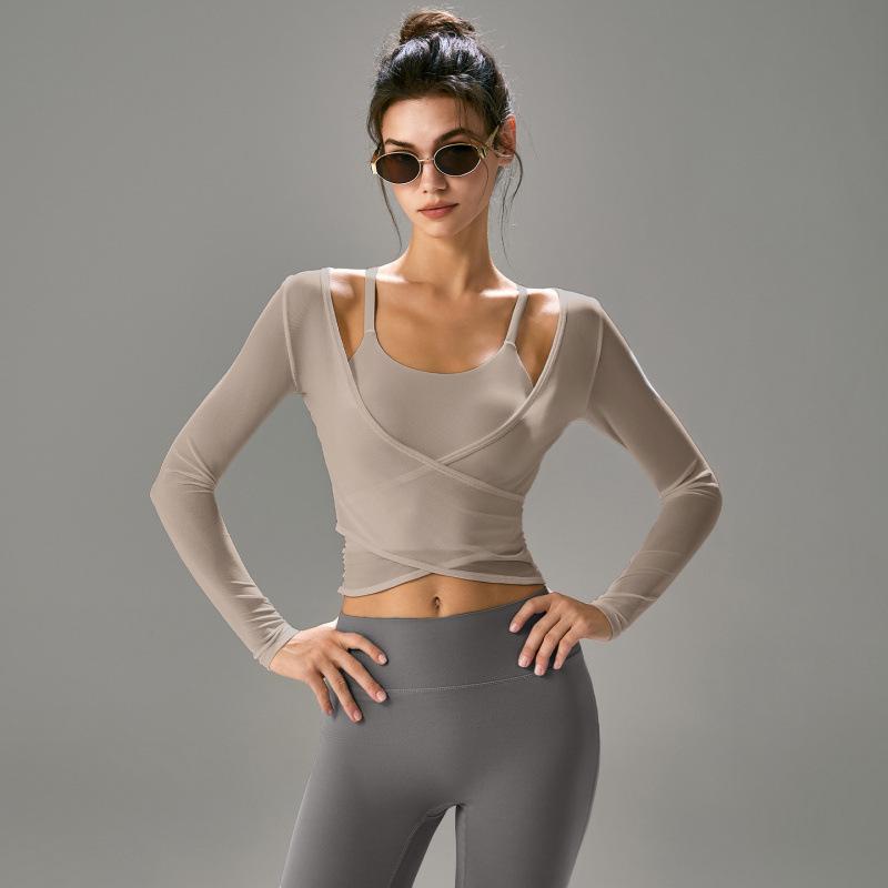 Women's Professional Yoga Set: Long Sleeve, Waist-Cinching, Slimming Two-Piece for Pilates with Chest Pads.