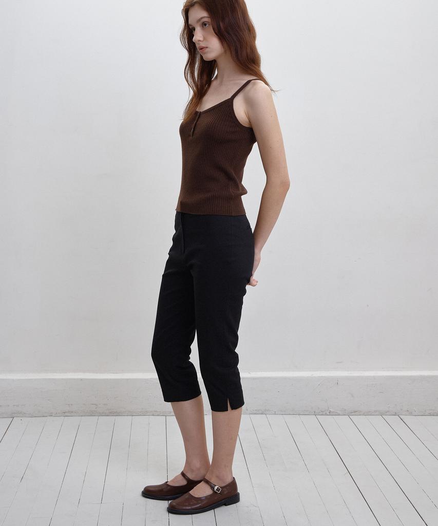 BUT'TON Capri Pants (Black)