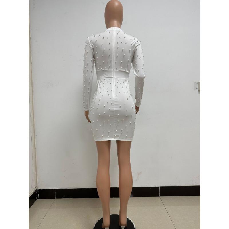 Women's Long-sleeved Slim Short Dress Outside The Senior Sense of Light Luxury Round Neck Nail Bead Bag Buttock Dress