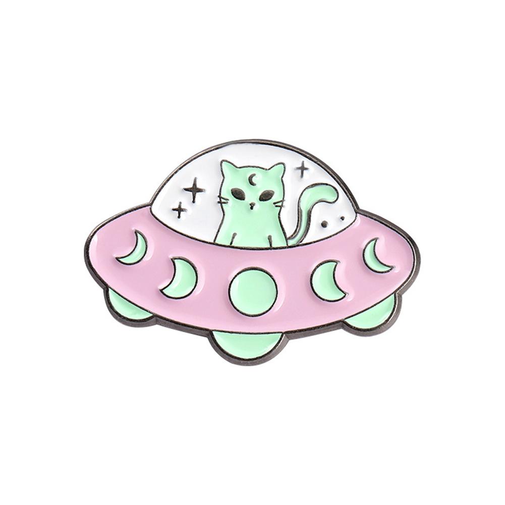 Creative Alien Cat Pins Funny Ufo Cartoon Brooch Lapel Badge Women Clothes Accessories Jewelry Gift