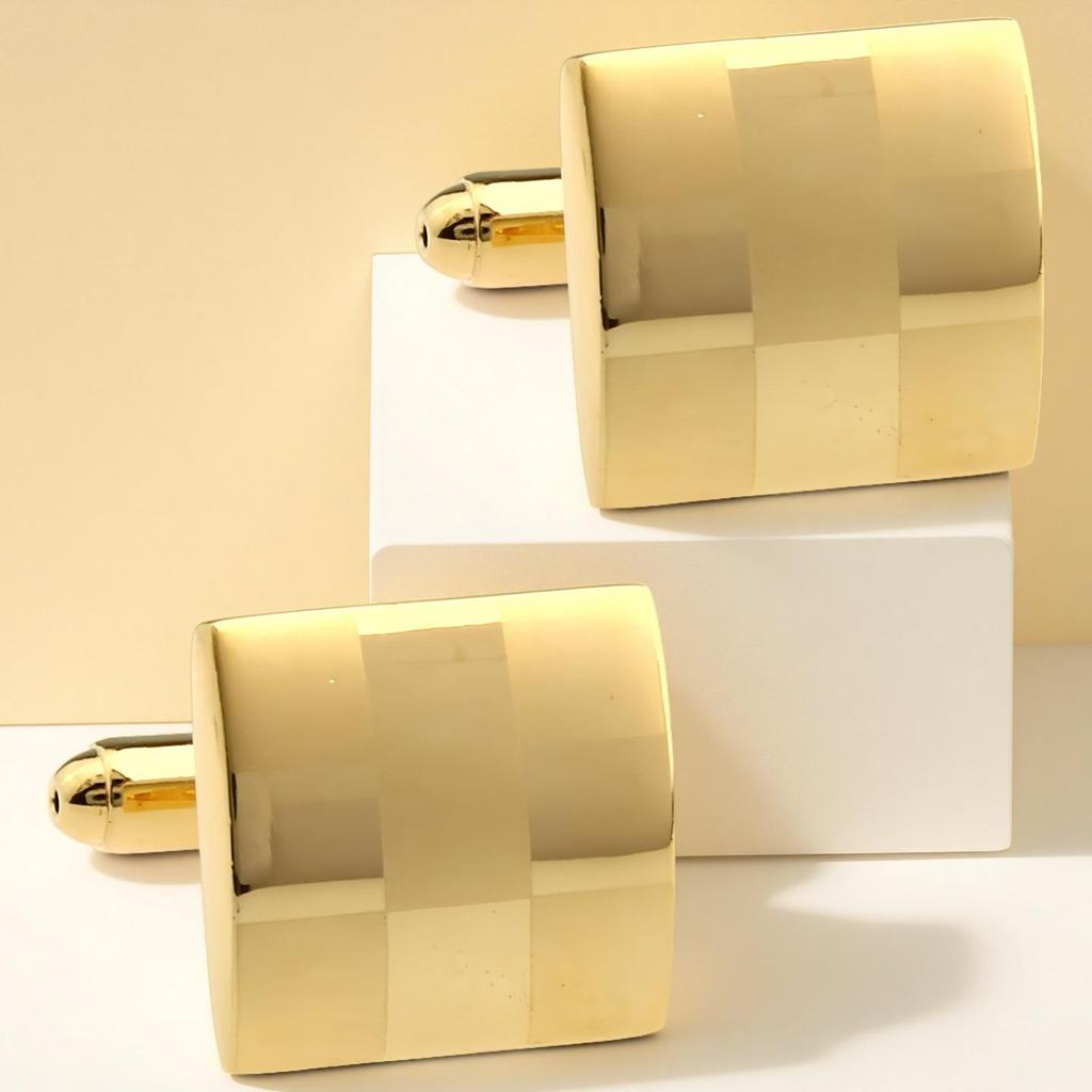 V-förmige Metallmanschettenknöpfe mit lasergraviertem Logo und gebürsteter Oberfläche