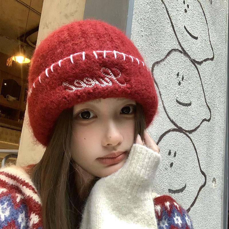New wool hat women's season shows a small face and versatile knitted hat thermal ear protection Korean version bag head cold hat