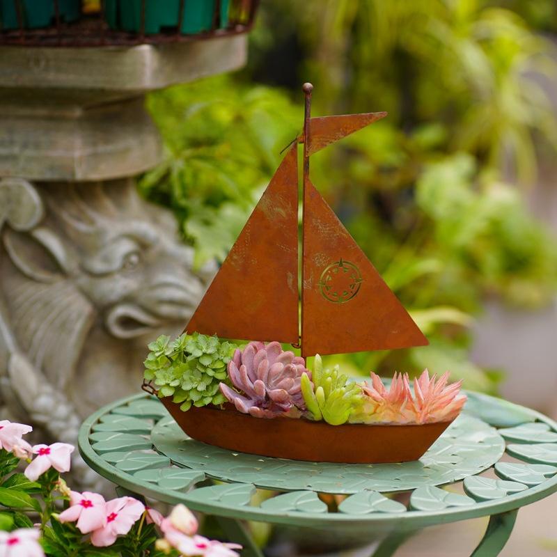 Creative 3D Rusty Sailboat Iron Succulent Planter Desktop Flower Pot for Home Garden Decoration Ornament