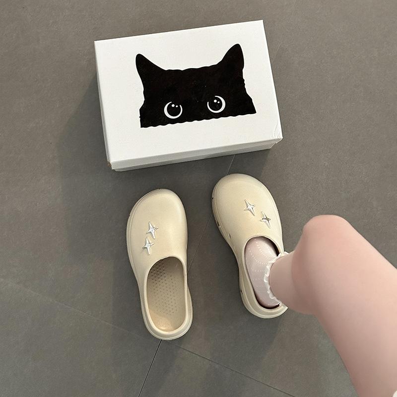 Fashion retro niche rivet cool slippers women's summer thick bottom small fashion metal bag head slippers