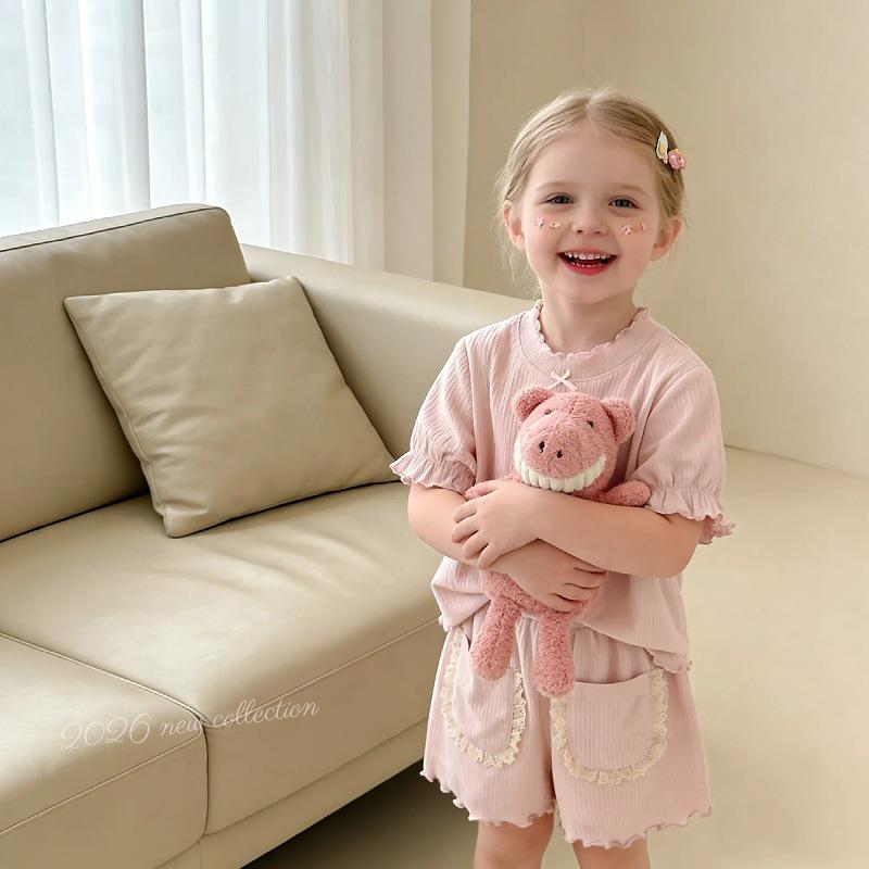 Letni koronkowy komplet z krótkim rękawem i spodenkami dla małych dziewczynek 2026