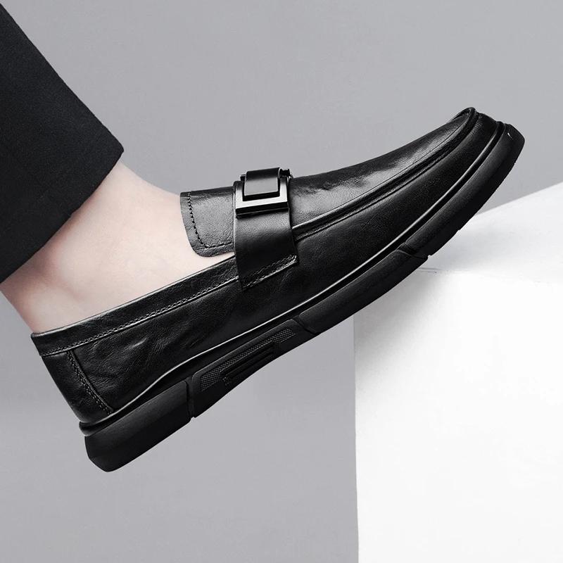 Fashion New Metal Buckle Loafers for Men Brown Business Leather Shoes Soft Soled Casual Walking Moccasin Brand Comfortable Driving Shoes