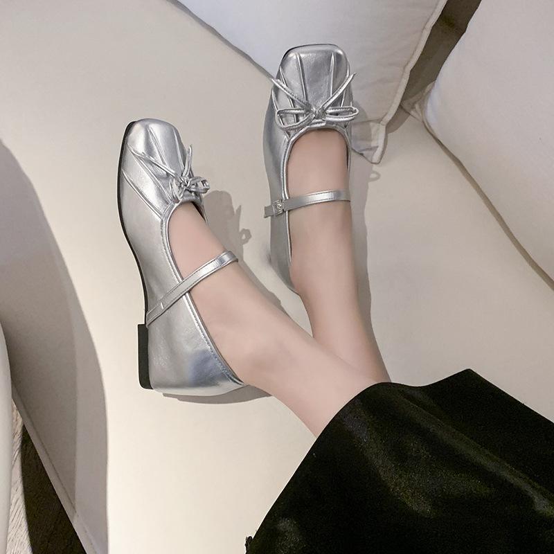 

Женские туфли-лодочки на скрытой платформе, универсальные, с мелким вырезом, женские, весна-лето 2025, ретро, квадратный носок, бант, французская одинарная пряжка, туфли Мэри Джейн 40 серебряный