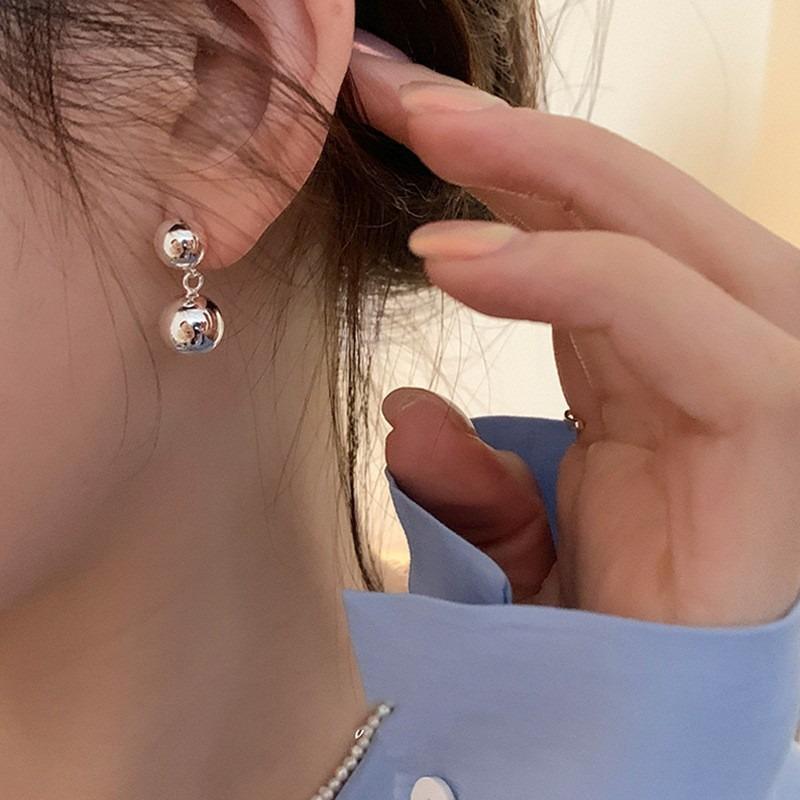 Pearl Earrings Women's High-end Earrings Ear Jewelry High-end Stud Earrings Niche Design Light Luxury