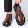 Retro Light Moisture Non-slip Wear-resistant Soft Two-layer Cowhide Breathable Comfortable Breathable Versatile Fashion Men's Business Shoes