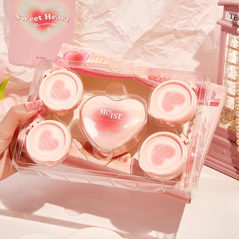 Soft Focus Cushion BB Cream: Light, Breathable, Concealing, Shape-Defining, Delicate, Adherent, Non-Caking Foundation.