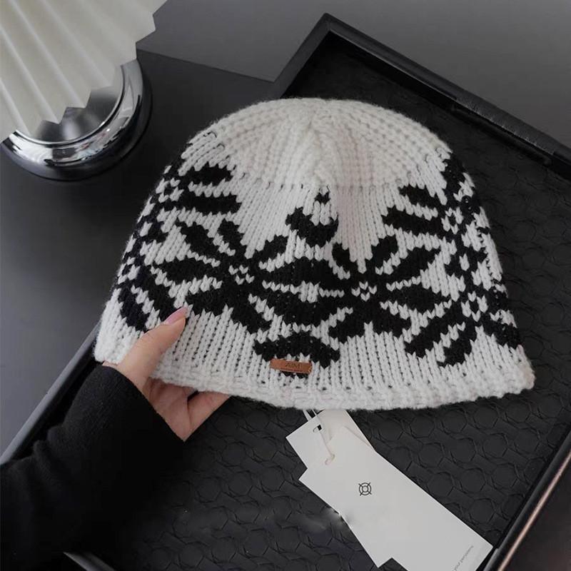Wool Vintage Knit Beanie With Hand Embroidered Design For Winter Casual Wear
