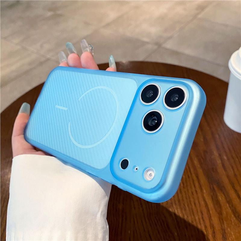 Ultra-Thin Magnetic Adsorption Case for iPhone 17 Pro Max, Frosted Diagonal Stripes, Drop-Proof Protective Cover.