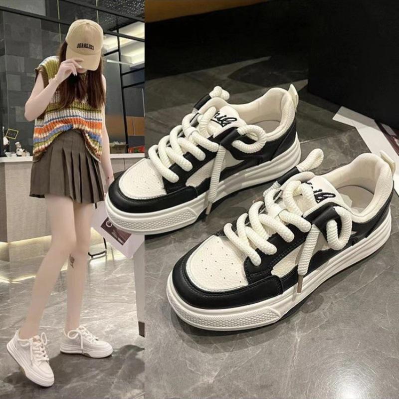 

Versatile White Casual Sports Shoes Women s 2025 Summer New High-end Feel Thick Bottom Board Shoes New Style Flat Shose Ins 35 червоний