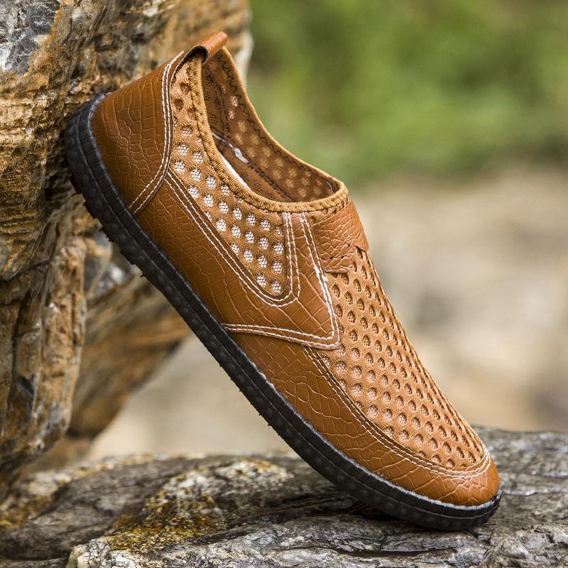 Fashion Summer PU Leather Mens Sandals Breathable Hollow Out Classic Mens Flat Sandals Solid Rubber Leather Male Casual Sandals