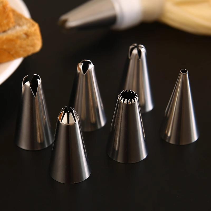 Disposable Pastry Bag with Stainless Steel Tip for Baking and Cake Decorating