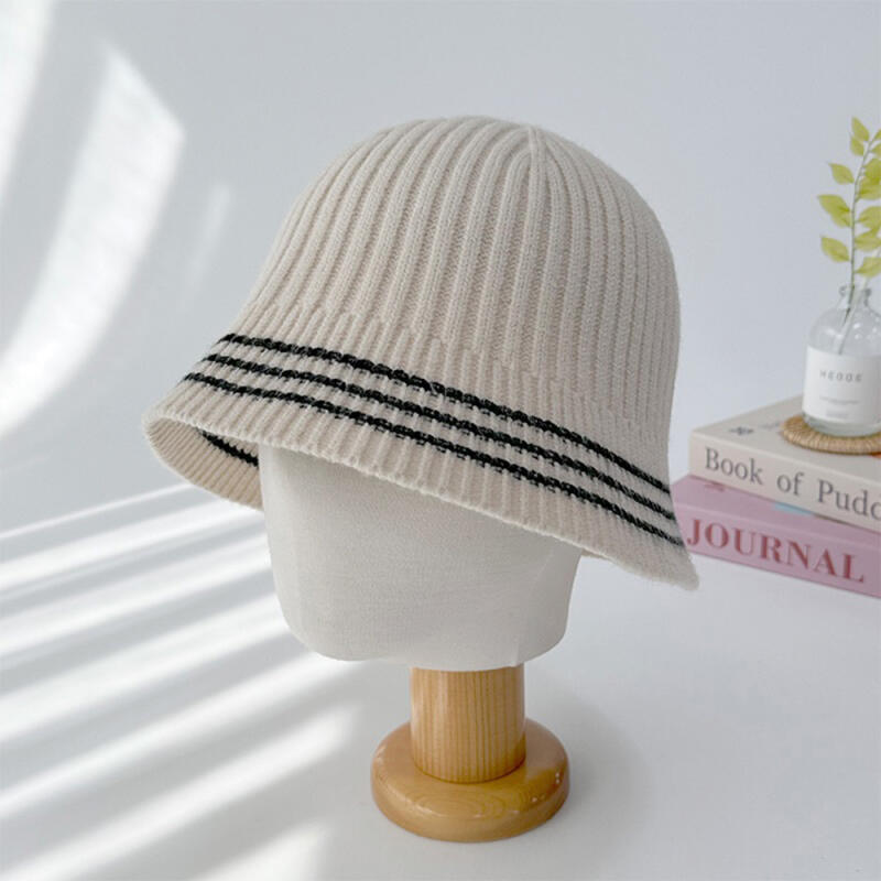 

Женская вязаная панама с золотой полоской Зимняя шапка C7361_Black