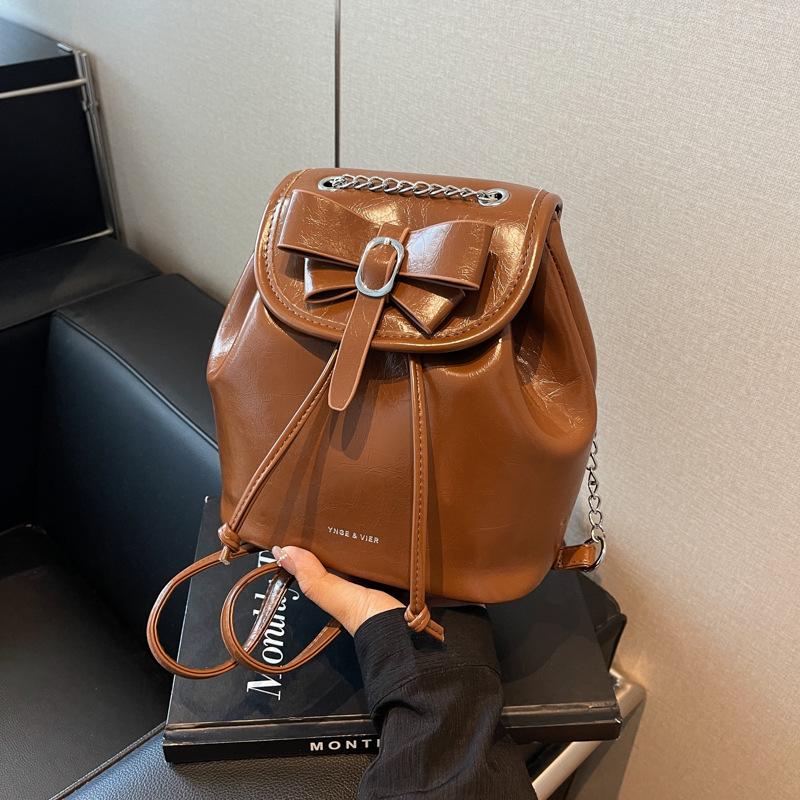 

Premium bag women s 2025 new trendy and popular messenger shoulder bag large capacity tote bag commuter backpack коричневый