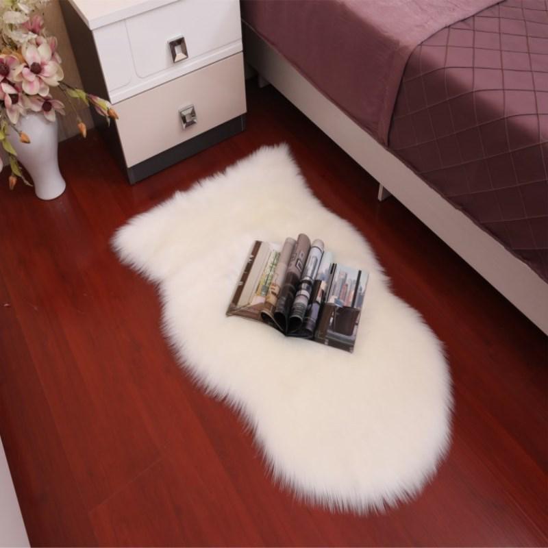 European Style Modern Minimalist Faux Wool Long Pile Rug for Living Room and Bedroom
