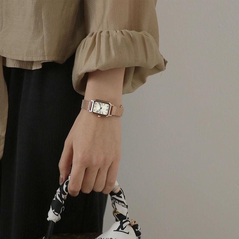 Retro Watch Women'S Niche High-End Style Light Luxury College Student Temperament Belt Women'S Roman Watch