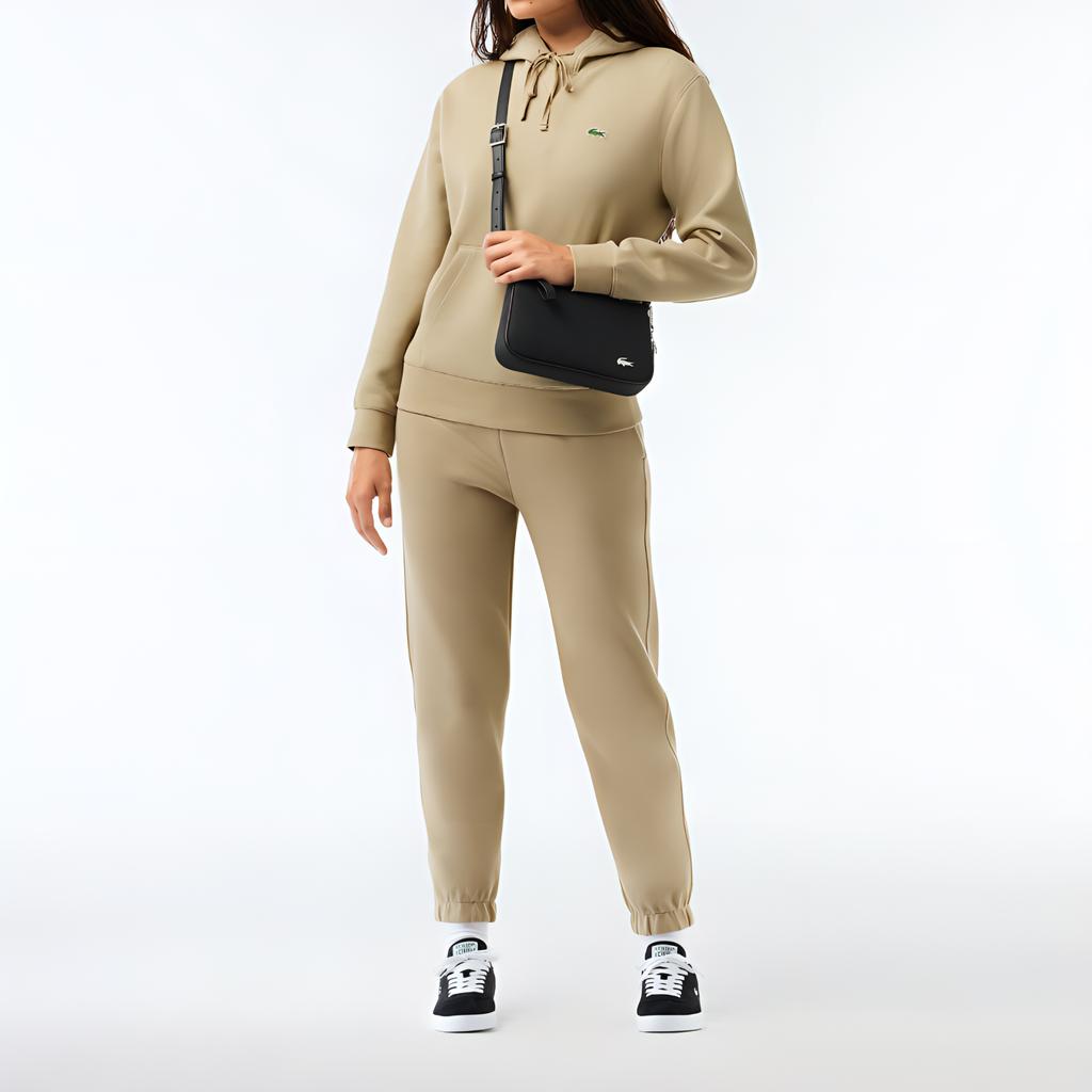 Lacoste Jednobarevná ležérní texturovaná potažená polyesterová taška přes rameno Crossbody Dámské tašky Černá NF4369DB-000